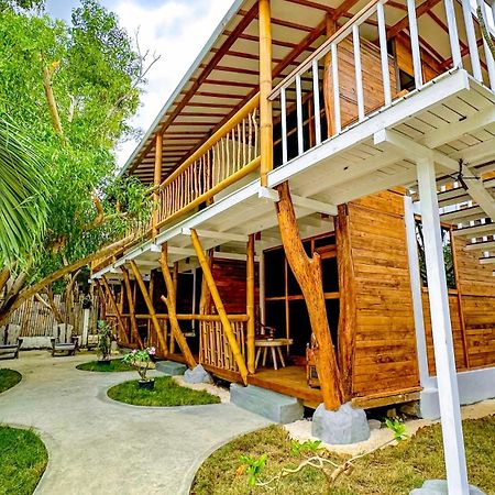Serene Beach Villa Gili Trawangan Exterior foto
